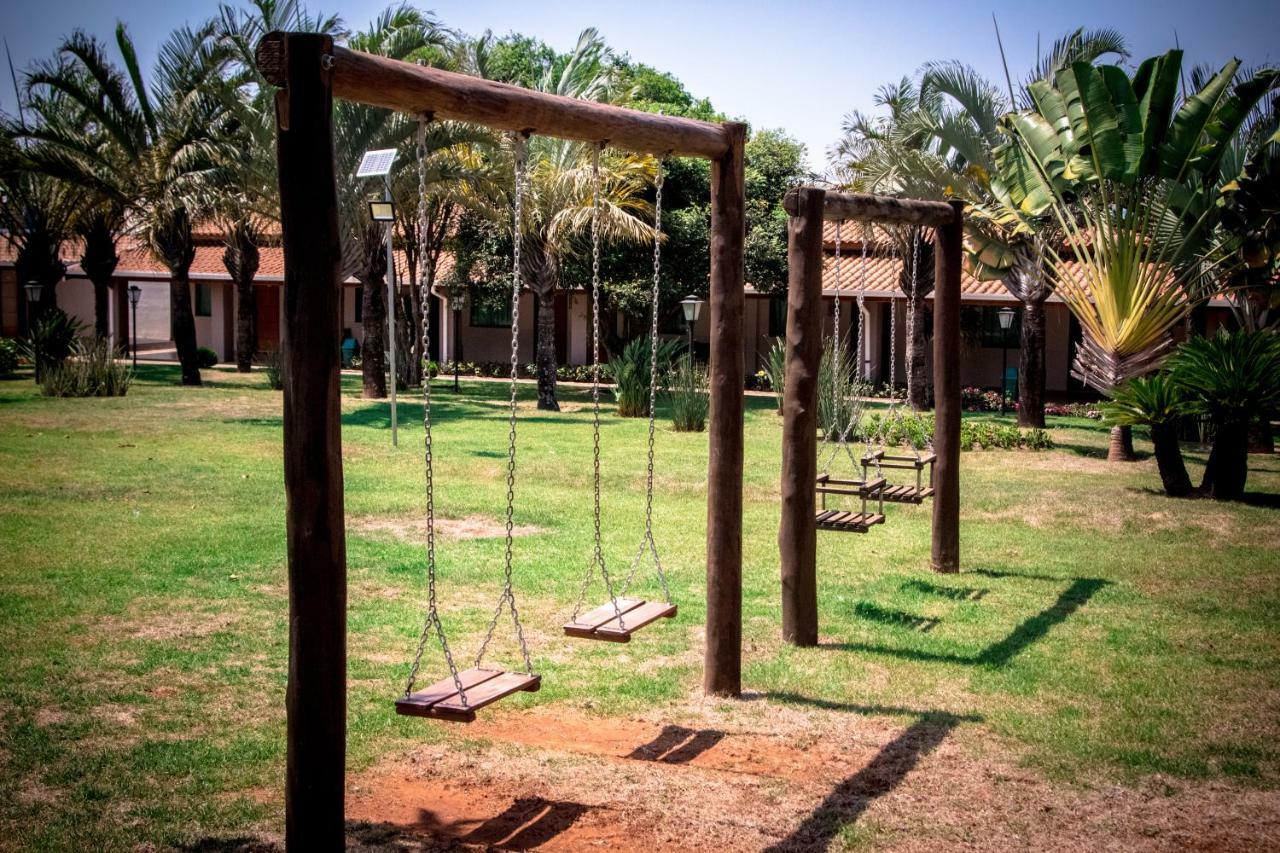 Villa De Holanda Parque Hotel Holambra Luaran gambar
